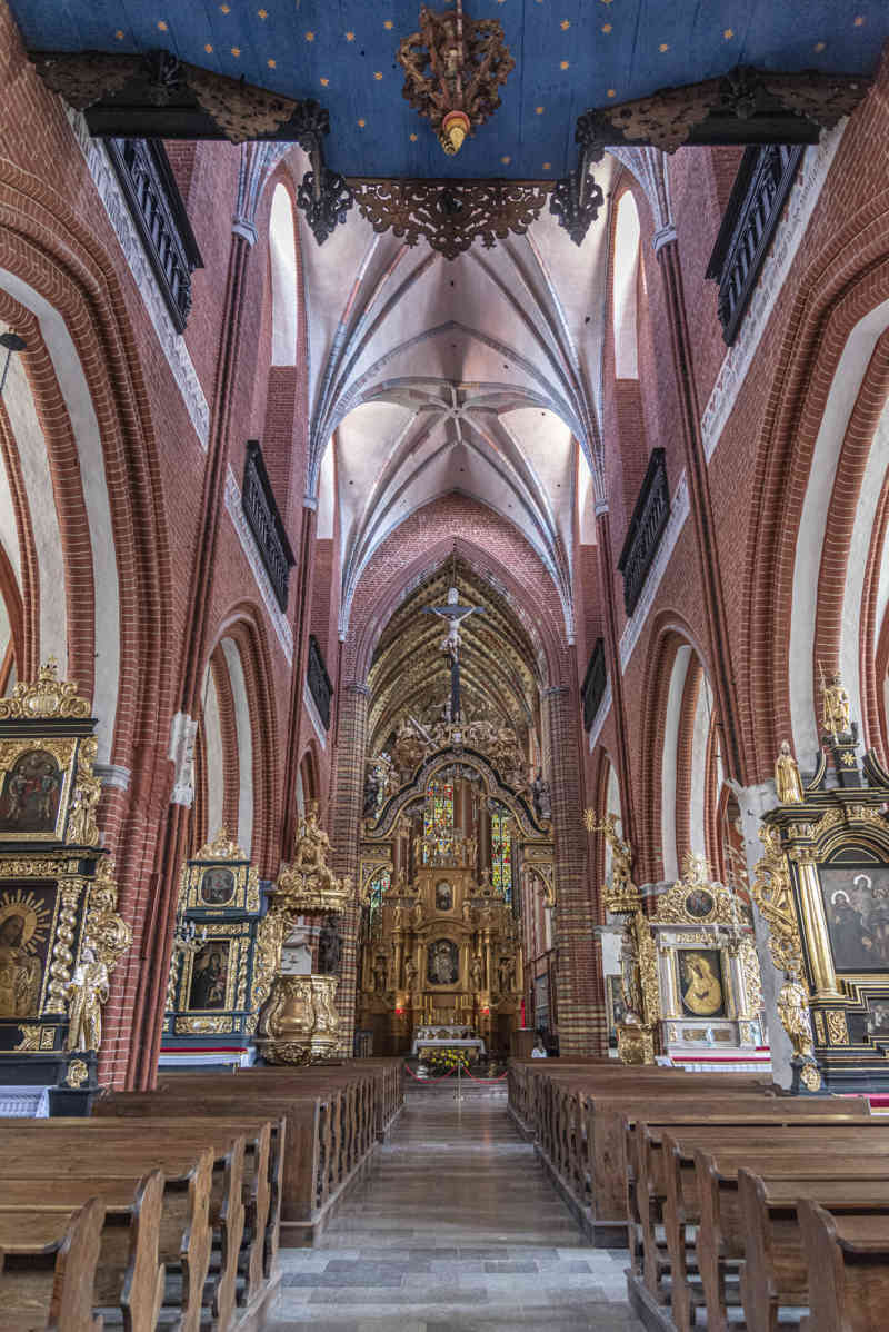 Polonia - Torun 069 - iglesia de San Jacob.jpg